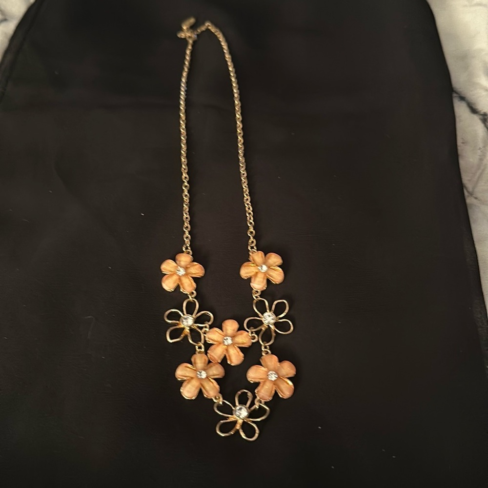 Flower necklace